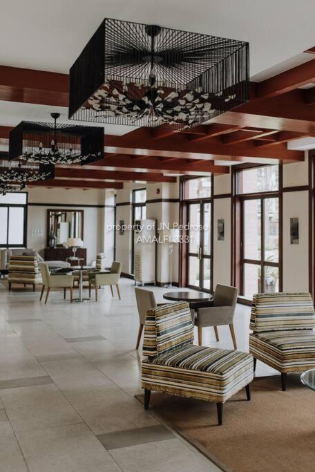 Work-Friendly Mountain-View Condo Near Sm Seaside Cebu Stadt Exterior foto