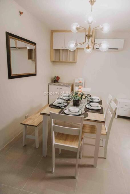 Work-Friendly Mountain-View Condo Near Sm Seaside Cebu Stadt Exterior foto