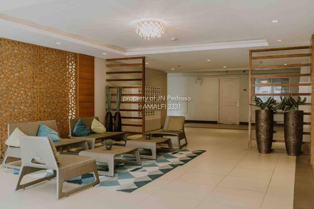 Work-Friendly Mountain-View Condo Near Sm Seaside Cebu Stadt Exterior foto